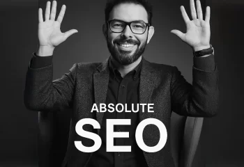 Uma montagem com o Guilherme de Bortoli, CEO da Org&acirc;nica, no meme do Marting Scorcese, onde ele fala "absolute cinema". Nesta vers&atilde;o, o texto na imagem &eacute; "absolute SEO".