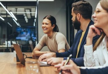 xr:d:DAErVksxllc:407,j:7073300383919067802,t:23072101